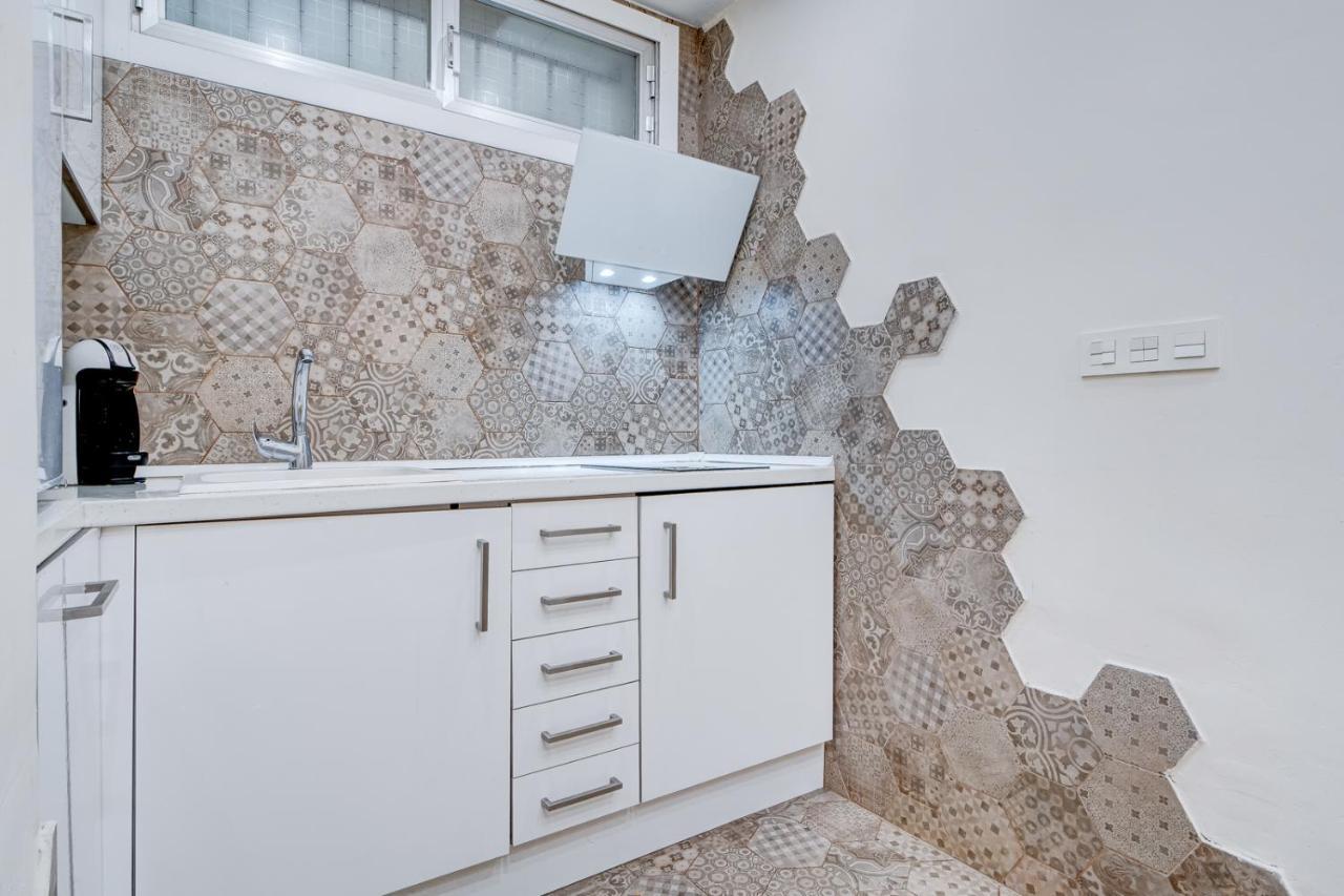 Precioso Apartamento Cercano Al Mar, Parking, 4 Pax Fontarrabie Extérieur photo